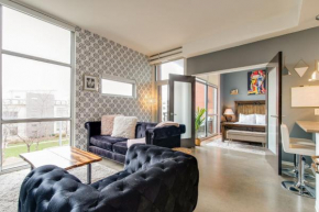 Longterm Stay Just Across the River from Downtown- fully equipped for long term stay